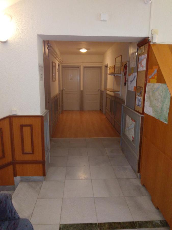 Francoise Szálló Balatonlelle Exterior foto