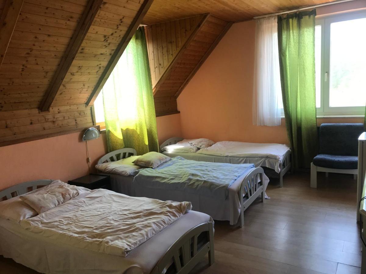 Francoise Szálló Balatonlelle Exterior foto