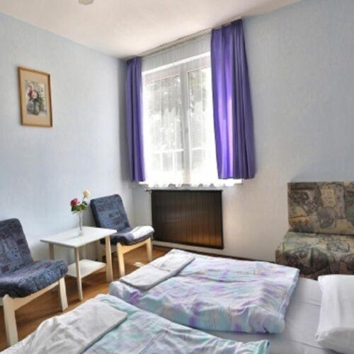 Francoise Szálló Balatonlelle Exterior foto